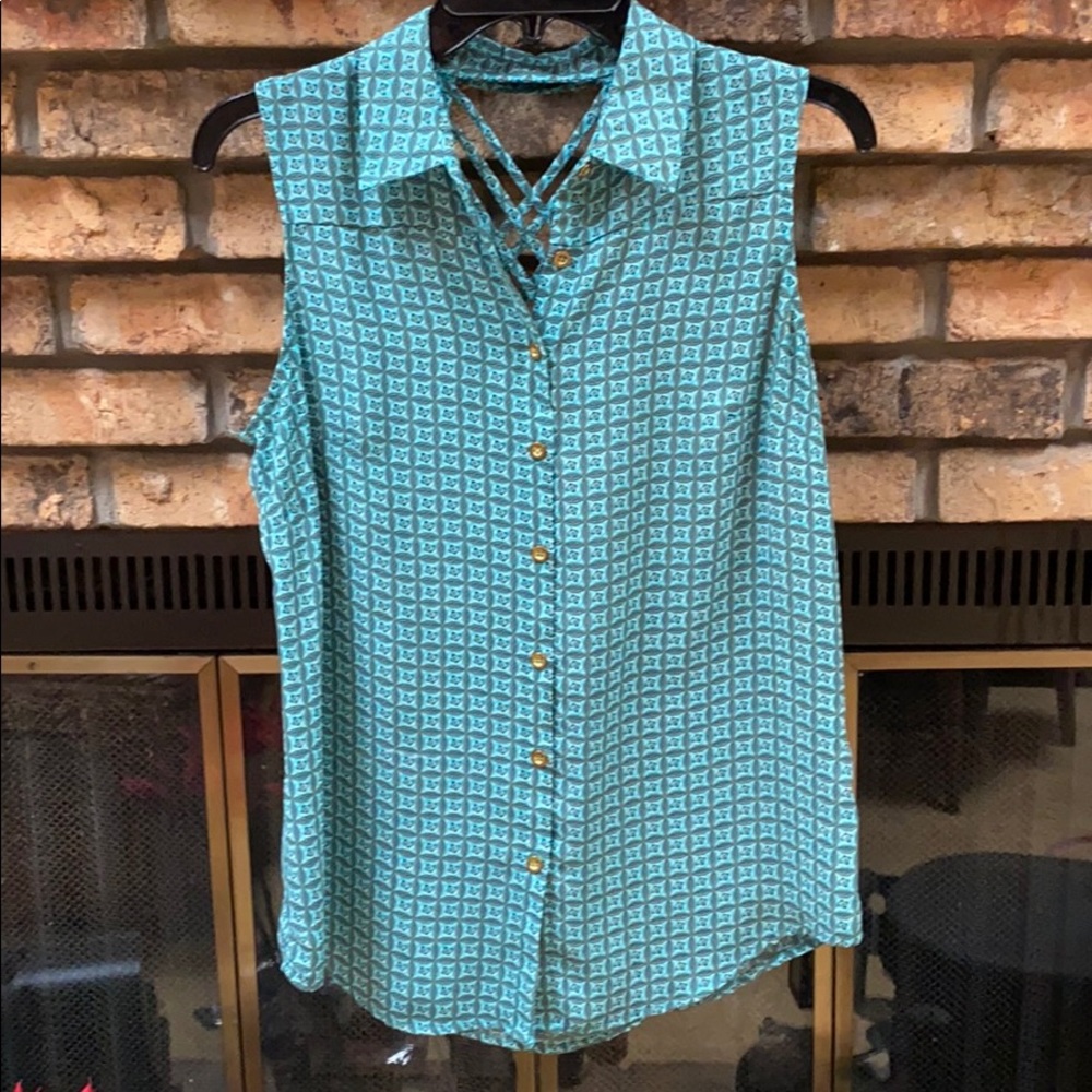 Zac &Rachel sleeveless top size Small